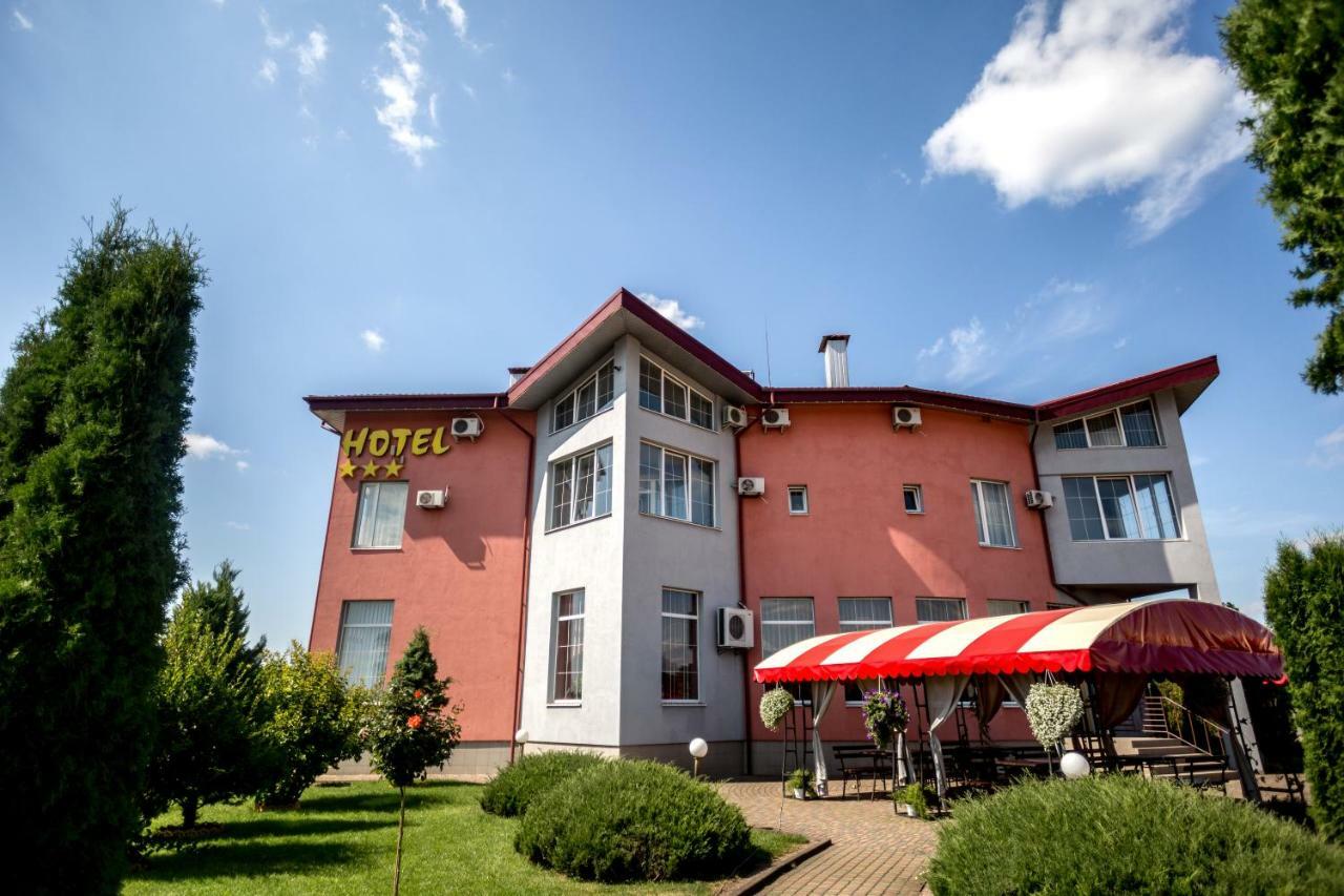 Dalos Otel Sarny (Rivne)