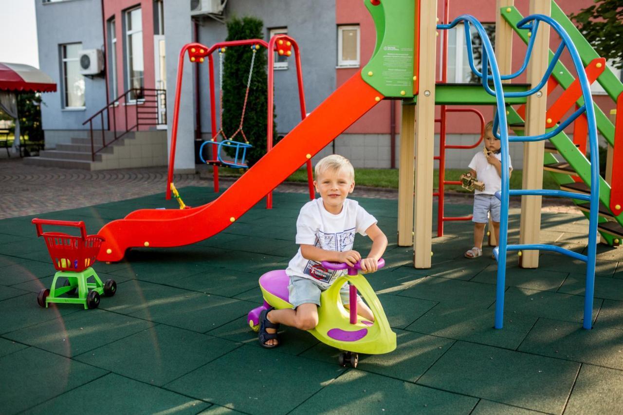 Dalos Otel Sarny (Rivne)