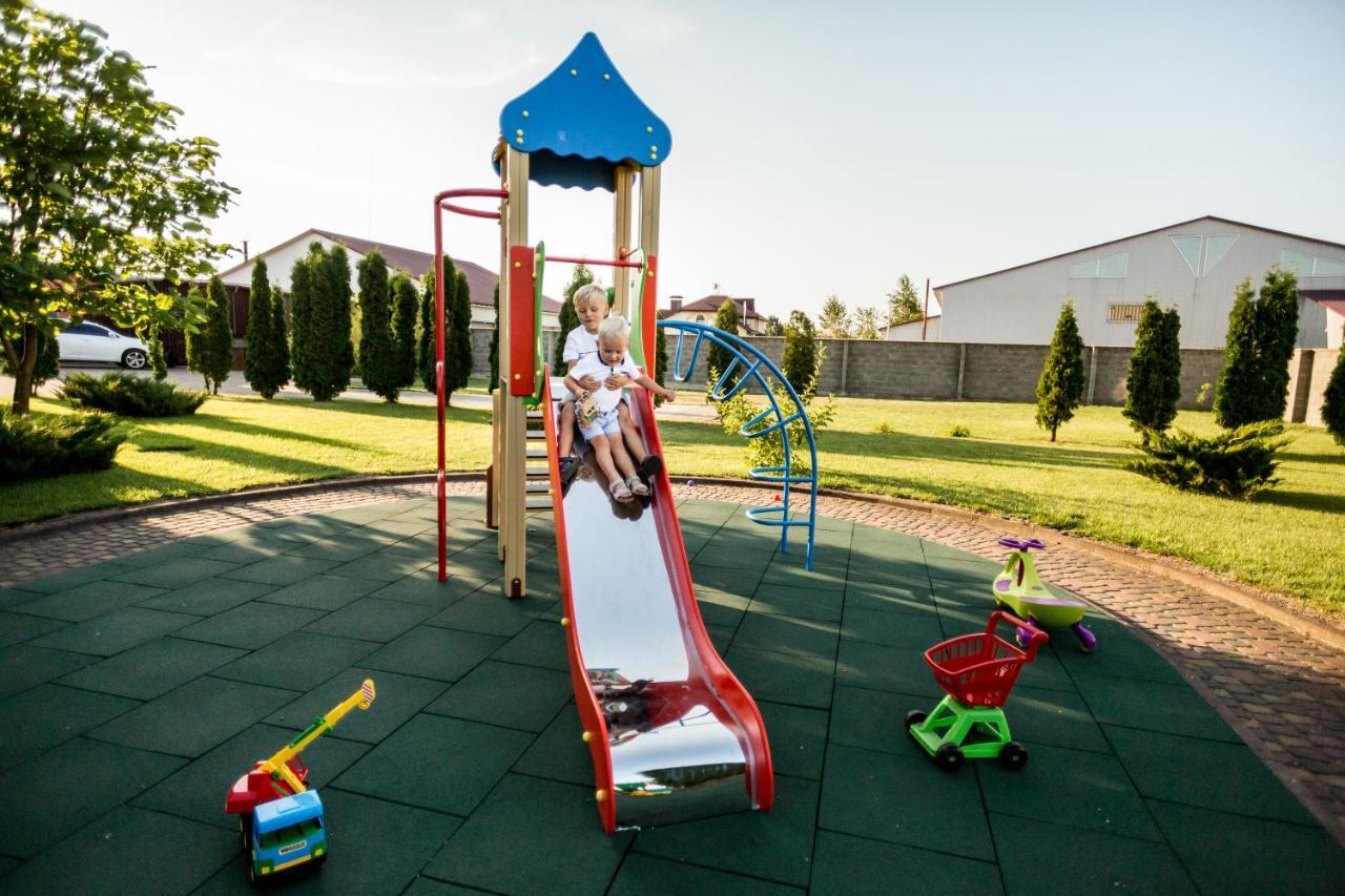 Otel Dalos Sarny (Rivne)