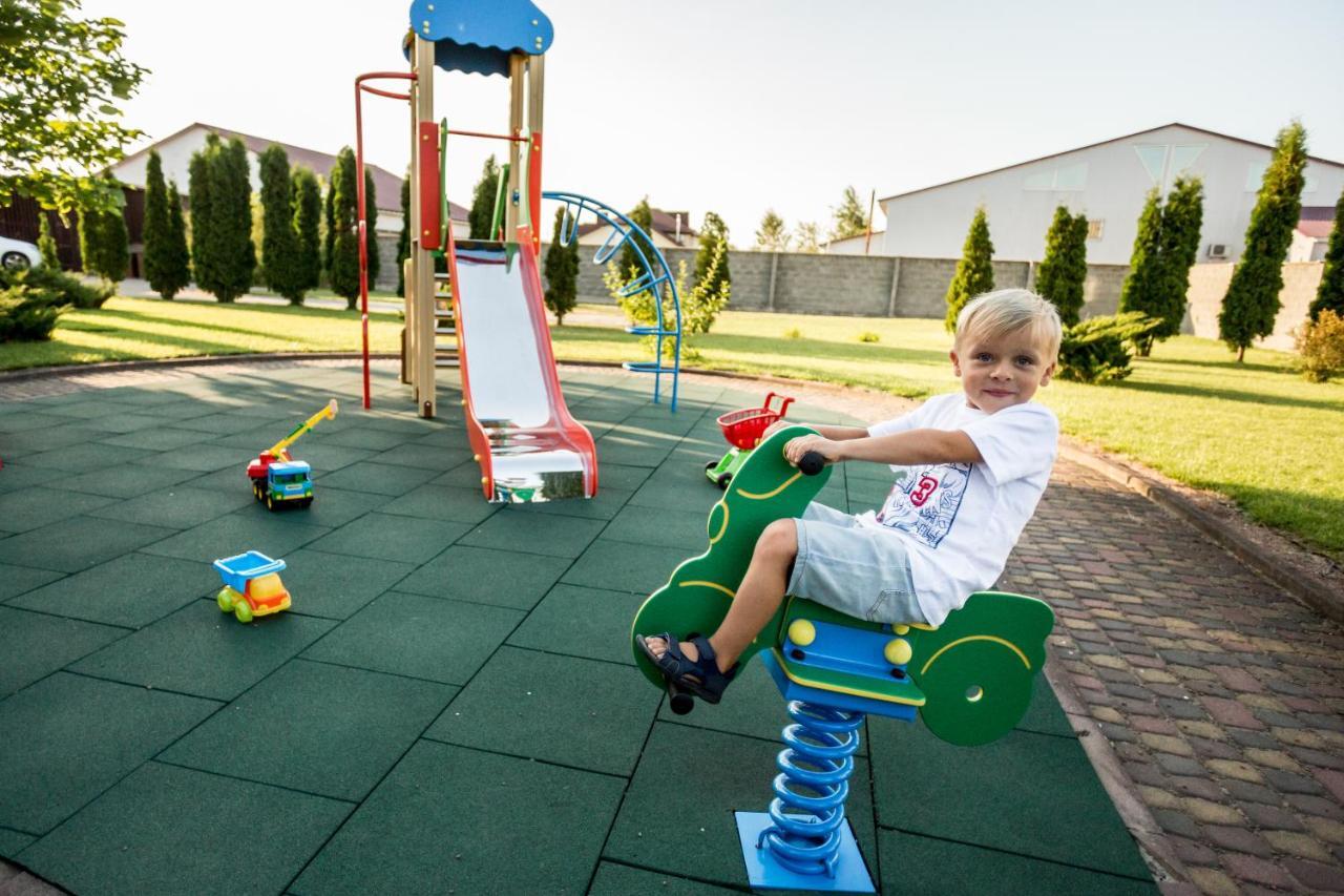 Otel Dalos Sarny (Rivne)